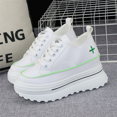 Novi model ženskih visokih tenisica s vezom i vezom