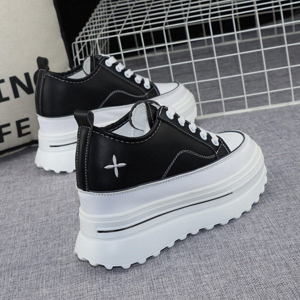 Novi model ženskih visokih tenisica s vezom i vezom