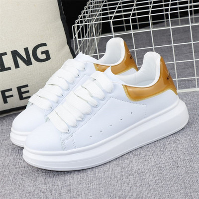 Elegantne ženske tenisice u zaobljenom modelu od eko kože s vezicama