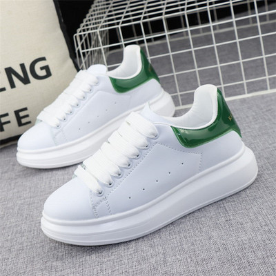 Elegantne ženske tenisice u zaobljenom modelu od eko kože s vezicama