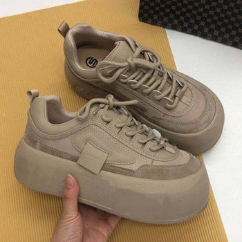 Γυναικεία sneakers με κορδόνια με ψηλή πλατφόρμα