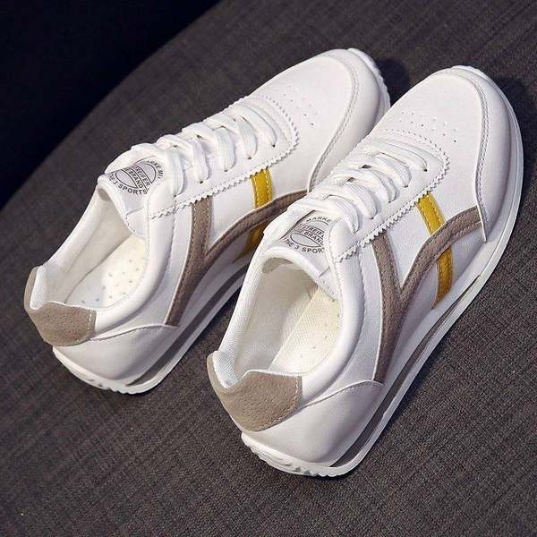 Γυναικεία sneakers - με επίπεδη σόλα