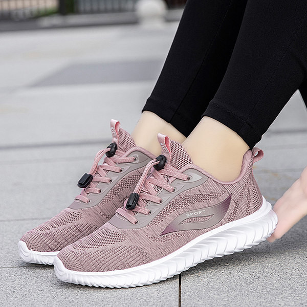 Ženske sportske cipele sa vezicama i natpisom