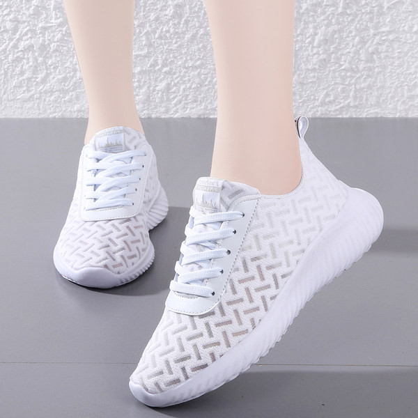 Sportski model ženskih tenisica