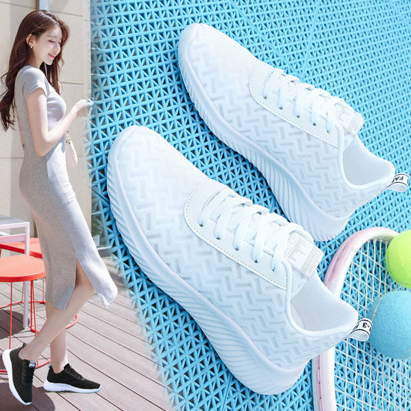 Sportski model ženskih tenisica