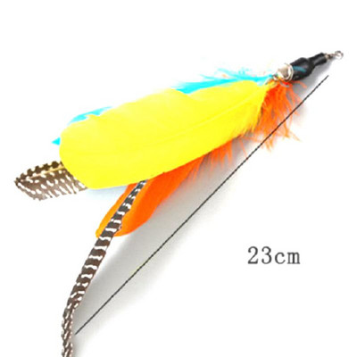 1 tk Funny Kitten Cat Teaser Interaktiivne mänguvarras kellukese ja sulgedega mänguasjadega lemmikloomakassidele Pulgaga tagaajamise võlukepike juhusliku värviga mänguasi