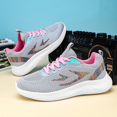 Hingavast kangast paeltega naiste sügistossud