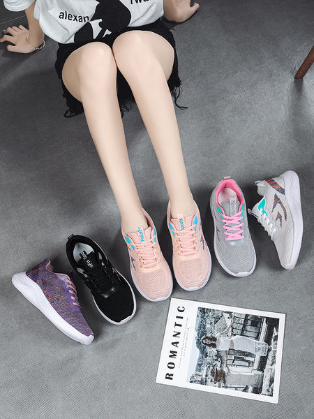 Hingavast kangast paeltega naiste sügistossud