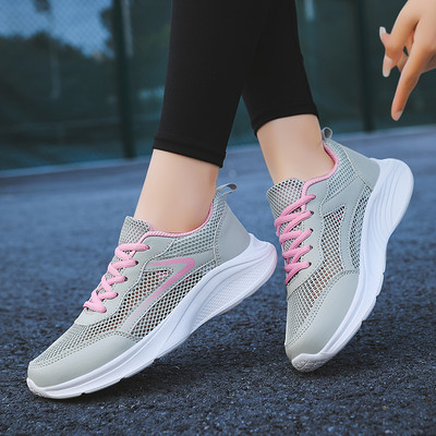 Adidași cu șireturi pentru femei