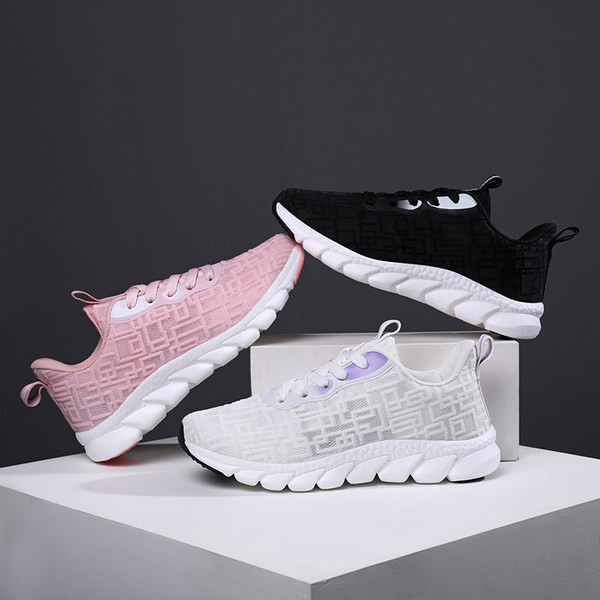 Ženski neklizajući sportski model tenisica