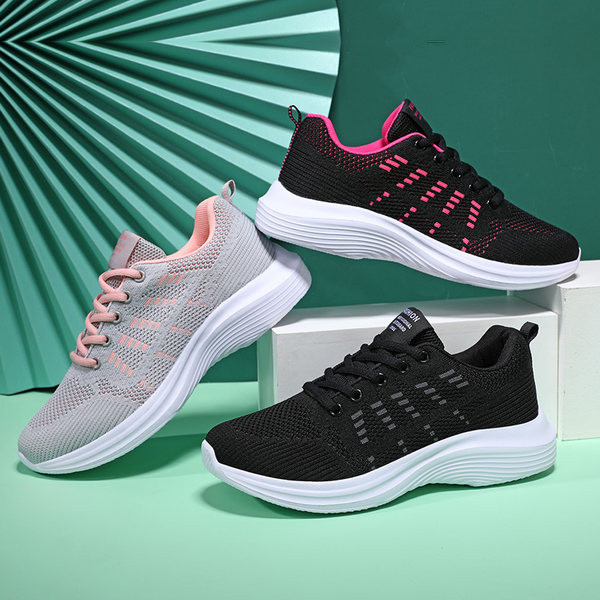 Novi model ženskih tekstilnih tenisica s ravnim potplatom na vezanje