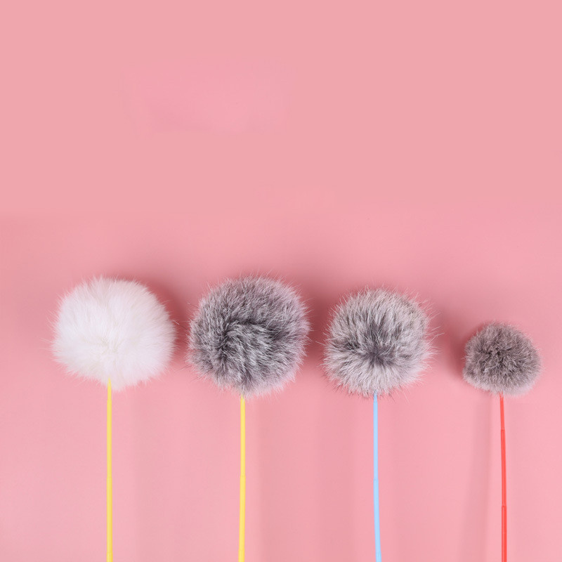 1kom Tease Cat Stick Pompon od umjetnog zečjeg krzna Plišani interaktivni štap za kućne ljubimce Mačka se igra Igračke za treniranje Nasumične boje Poslane potrepštine za kućne ljubimce