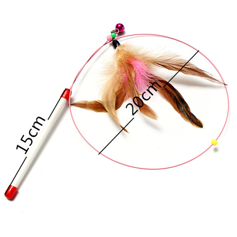 Noua sosire Pene colorate aleatoriu Pisici amuzante Tije de sârmă Clopoțel zburător Jucărie pisici preferate Design drăguț pentru produse pentru animale de companie
