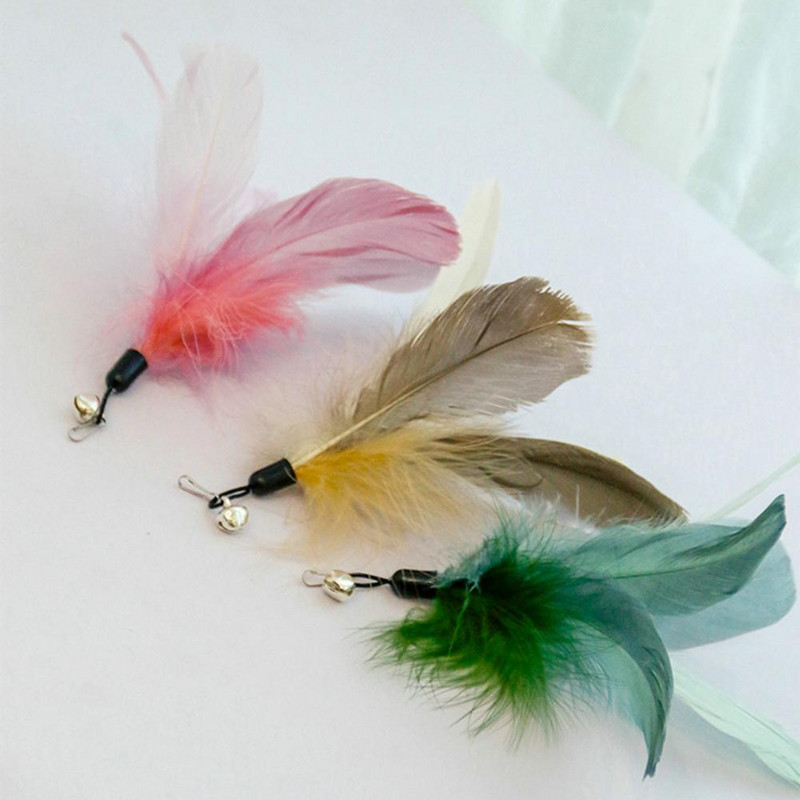 Vastupidav lemmikloomasulgede mänguasi Mugav käepide Kriimustusvastane kassitõusmisvarras, leevendab stressi Pehme kohev kassitõusmisvarras