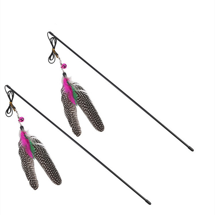 Funny Kitten Cat Teaser Interaktiivne mänguvarras kellukese ja sulgedega mänguasjad kassidele Teaser Interaktiivne mänguvarras Lemmikloomade kasside mänguasjade pulk