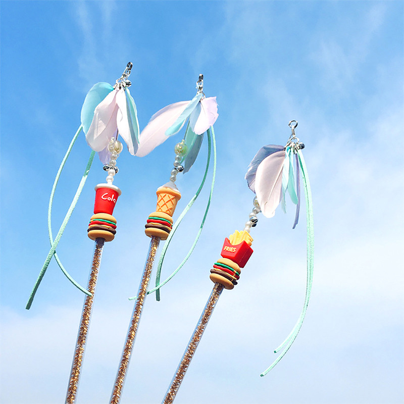 Παιχνίδι τρέιζερ γάτας Αστείο παιχνίδι ραβδί γάτας Παιχνίδι για γάτες Catcher ραβδί γάτα με καμπάνα Διαδραστικά χαριτωμένα τσιπ παγωτού Παιχνίδια για γατάκια σε σχήμα κοκ