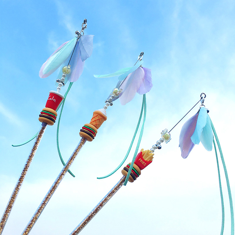 Παιχνίδι τρέιζερ γάτας Αστείο παιχνίδι ραβδί γάτας Παιχνίδι για γάτες Catcher ραβδί γάτα με καμπάνα Διαδραστικά χαριτωμένα τσιπ παγωτού Παιχνίδια για γατάκια σε σχήμα κοκ