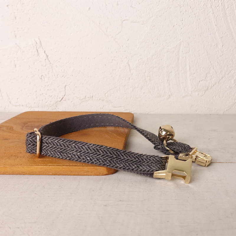 Kassi kaelarihm kellukangiga isikupärastatud graveering Nimesilt Kassipoegade kaelarihmad Kasside kaelakee Kohandatud väikesed koerad Chihuahua Yorshire