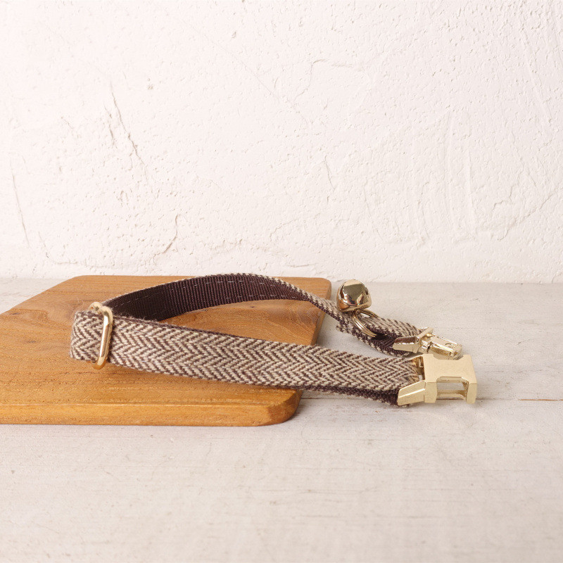 Kassi kaelarihm kellukangiga isikupärastatud graveering Nimesilt Kassipoegade kaelarihmad Kasside kaelakee Kohandatud väikesed koerad Chihuahua Yorshire