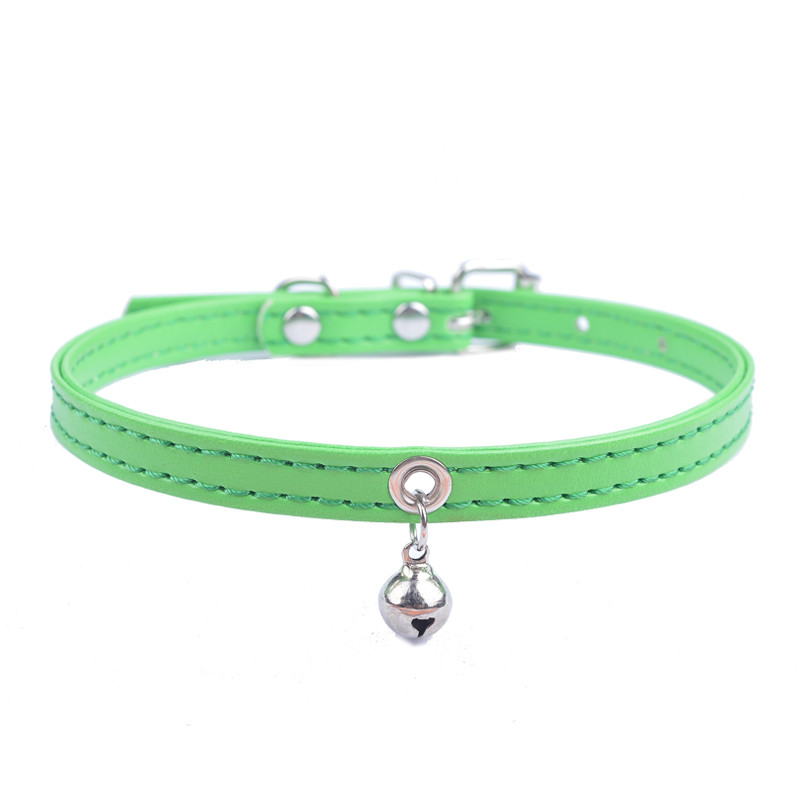 Slatka mačja ogrlica od čvrste umjetne kože, podesive ogrlice za kućne ljubimce sa zvonom Mačke proizvodi za kućne ljubimce Crvena Plava Smeđa Ružičasta Veličina XS SM