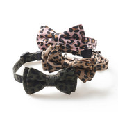 Leopard Print Bowknot Cat kaelarihm Reguleeritav pandlaga Kitty kikilips koos kellukestega Kutsikas Chihuahua Väikeste Koerte Kaelarihmad Lemmikloomatarbed