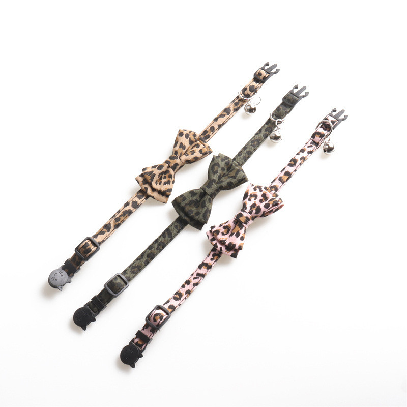 Leopard Print Bowknot Cat kaelarihm Reguleeritav pandlaga Kitty kikilips koos kellukestega Kutsikas Chihuahua Väikeste Koerte Kaelarihmad Lemmikloomatarbed