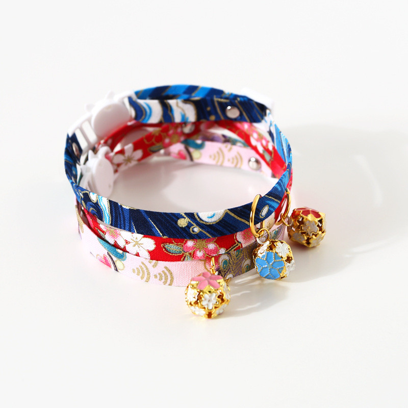 Κολάρο γάτας με κούφιο κουδούνι Χαριτωμένο γιαπωνέζικο κολιέ για μικρές γάτες Ρυθμιζόμενη ασφάλεια Κουτάβι γατούλα Παπιγιόν για κατοικίδια κουνέλι