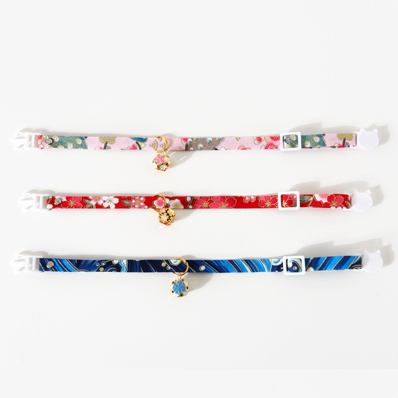 Κολάρο γάτας με κούφιο κουδούνι Χαριτωμένο γιαπωνέζικο κολιέ για μικρές γάτες Ρυθμιζόμενη ασφάλεια Κουτάβι γατούλα Παπιγιόν για κατοικίδια κουνέλι