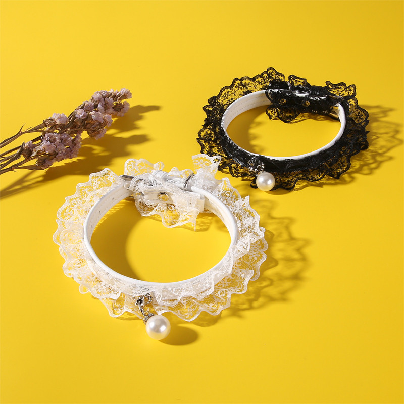 PU-nahast reguleeritav kassi kaelarihm kellukaelarihm kutsika kaelakee must valge pitspärliripats lemmiklooma kaelarihm väike keskmine koera kaelarihm