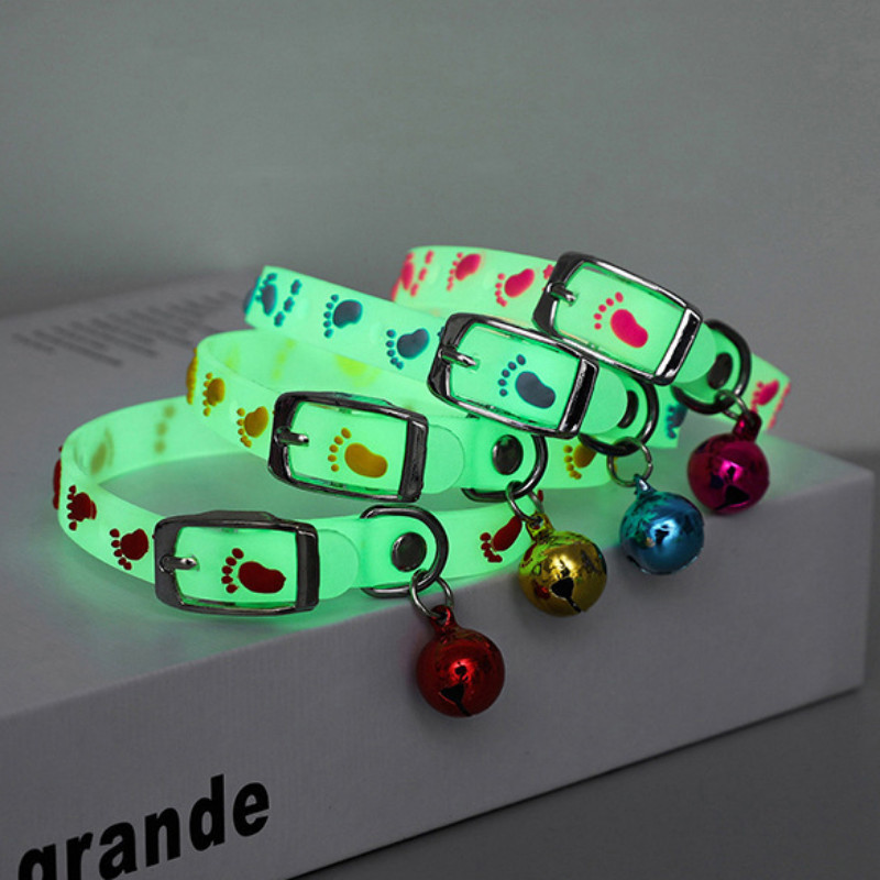 Culoare aleatorie, anti-pierdere, silicon fluorescent, guler de clopot de pisică, colier strălucitor de pisică, guler de cățel strălucitor, accesorii pentru pisici de companie