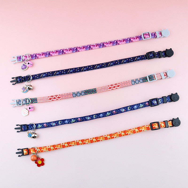 Boho etniline kassi kaelarihm, reguleeritav kassi kaelarihm kellukeste ja õrnade ripatsidega lemmikloomade kadumist ennetav kaelarihm kassipoegadele ja kutsikatele