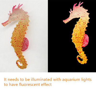 Στολίδι με τεχνητή φωτεινή σιλικόνη, ενυδρείο ιππόκαμπου, λάμπει σε σκοτεινό υποβρύχιο διακοσμητικό τοπίο με μέδουσες Lionfish