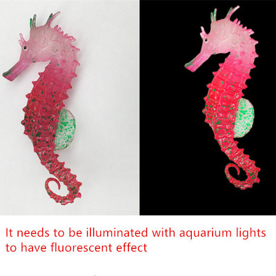 Στολίδι με τεχνητή φωτεινή σιλικόνη, ενυδρείο ιππόκαμπου, λάμπει σε σκοτεινό υποβρύχιο διακοσμητικό τοπίο με μέδουσες Lionfish