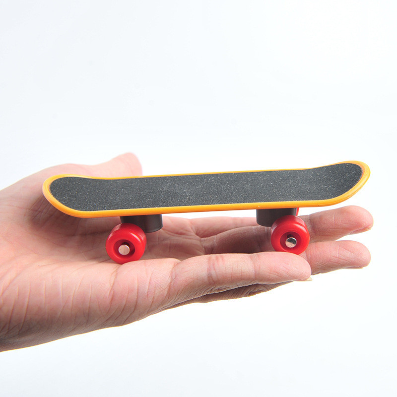Jucării pentru papagali Mini skateboard Jucării de antrenament pentru păsări Patine pentru papagali Păsări Accesorii pentru păsări Accesorii pentru păsări Papagal Jucărie de șlefuit cu gheare