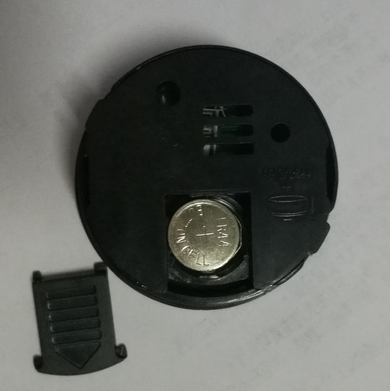 Iegults elektroniskais temperatūras un mitruma mērītājs rāpuļu mājdzīvnieku akrila kastes elektroniskais temperatūras un mitruma mērītājs