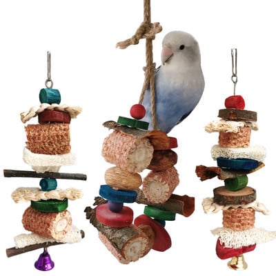 Suured, keskmised ja väikesed papagoid hammustavad mänguasja lindude hammustusnöörist naturaalne maisitõlviku loofa palgikoore puu puidu kombinatsioon