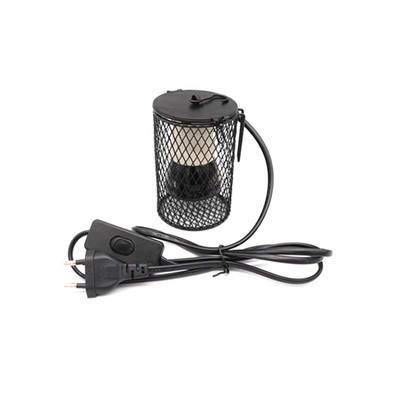 Roomajad soojendavad lampi, elutuba, puurivalgustiga, siseruumides asendusmajapidamises kasutatavad hammustusevastased tarvikud põletusvastased