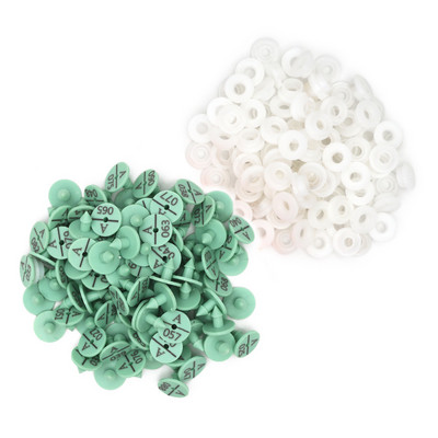 100 vnt. Triušio ausų įsagas su užrašu Ausų rašymas lazeriu vario galvos auskarai 4 spalvų ūkinio gyvūno ožkos kiaulės identifikavimo kortelė