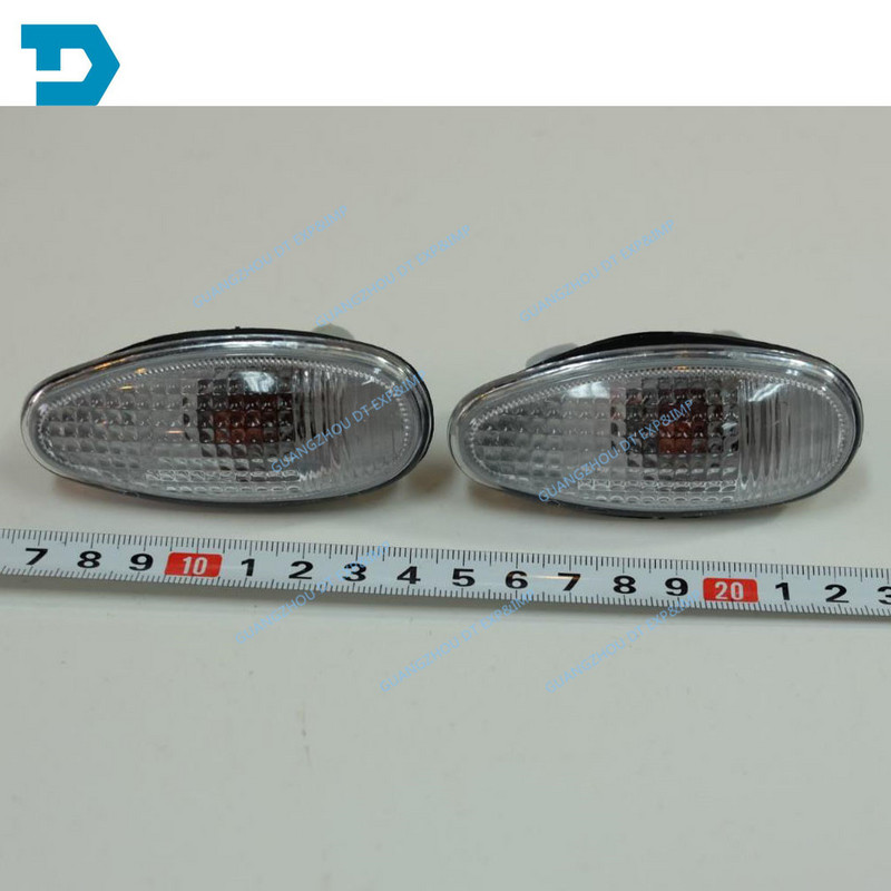 1 vienetų žymekliai, skirti Pajero V73 šoninio sparno lempa, skirta Montero Sport K9 K8 posūkio signalams, skirta Outlander Cu 2000-2006