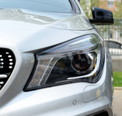 Benz CLA W117 jaoks 2013 2014 2015 2016 180 200 220 250 260 Esitulede klaas lambivari korpus Lambi kest Esitule objektiivi kate