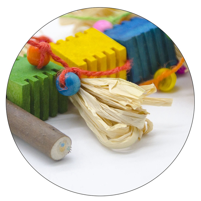 Naturaalsest puidust lindude närimismänguasjad plokid papagoi rebivad mänguasjad kaitsev linnupuuri kelluke mänguasi, mis sobib kõige paremini papagoidele Bridpuuri tarvikud