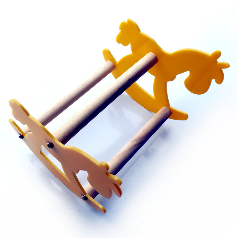 1 tk papagoi näriv mänguasja kiik akrüüljaam, seisev varraste kiiktool, kiik Lihtne lõbus puidust hobune