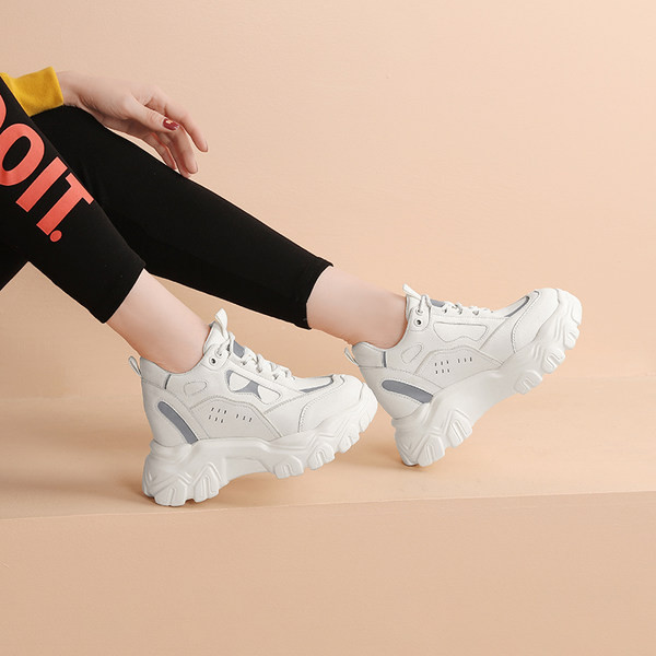 Kareda tallaga sügisene naiste tossud