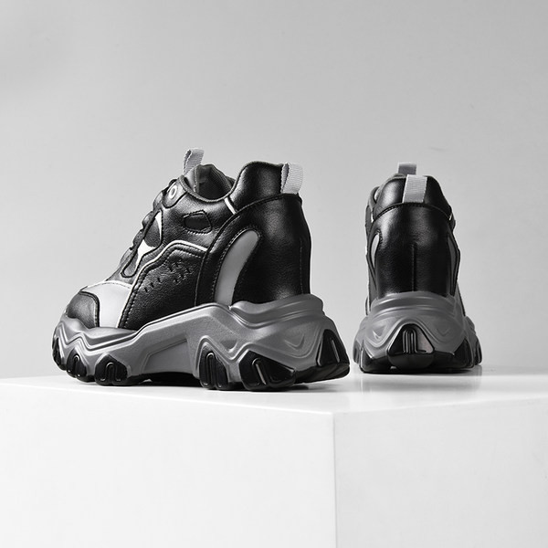 Kareda tallaga sügisene naiste tossud