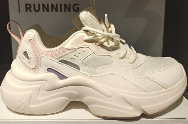 Naiste retro nöörkinnisega tossud