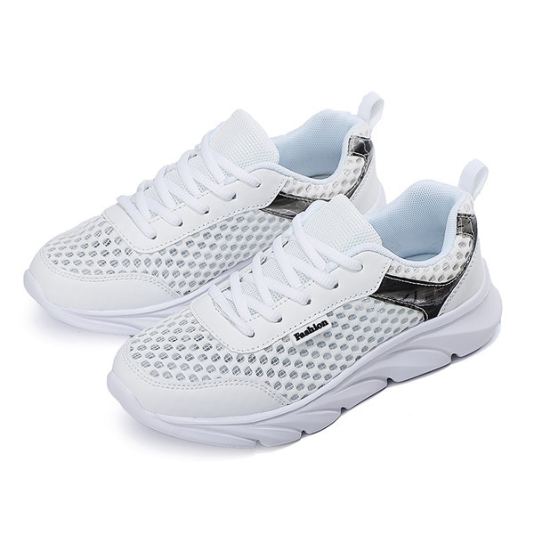 Tenisi dama respirabili in trei culori