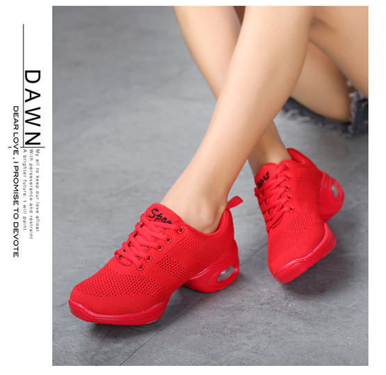 Suvised õhukambriga naiste tossud