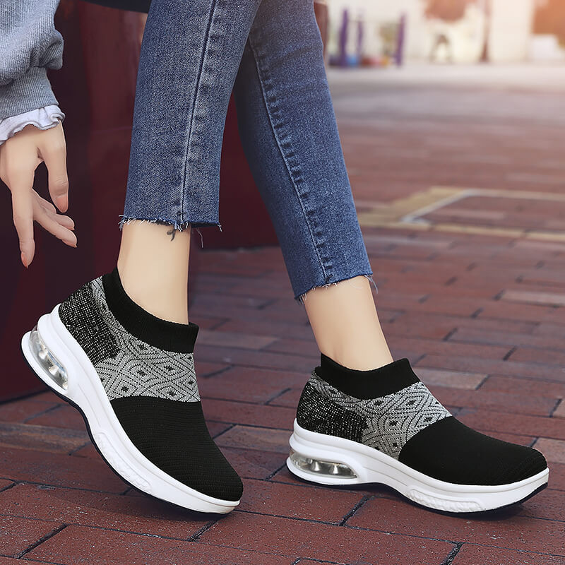 Naiste õhukambriga võrktossude uus mudel