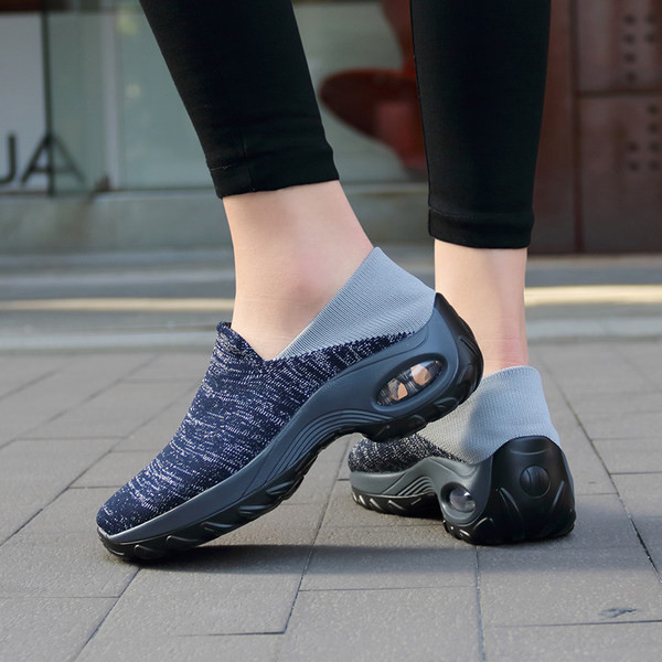 Naiste vabaaja õhukambriga tekstiilist tossud