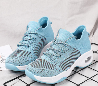 Naiste tossude uus mudel õhukambriga